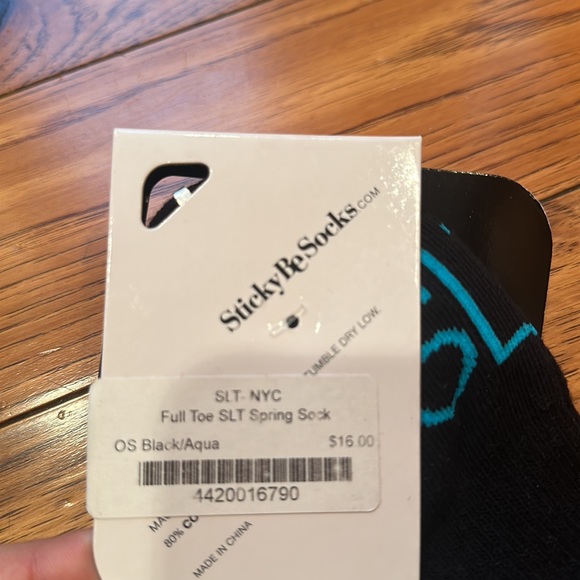 Grip Socks - Picture 3 of 3